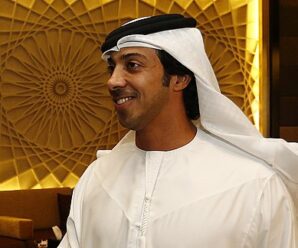 sheikh mansour shaking hands